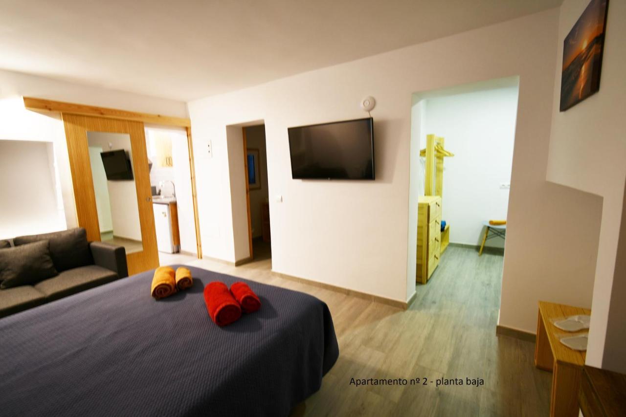 Apartamentos Cas Xurrac Es Calo  Exteriör bild