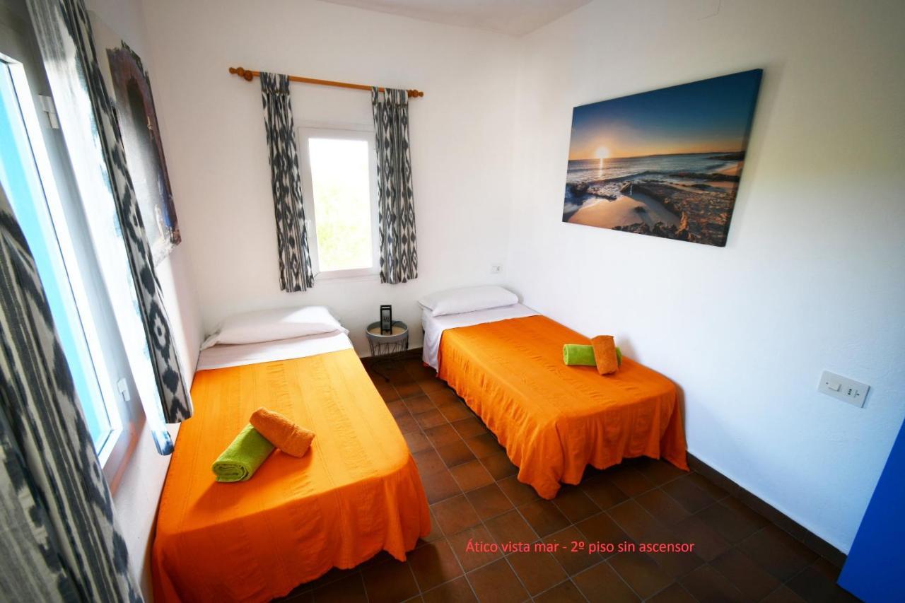 Apartamentos Cas Xurrac Es Calo  Exteriör bild