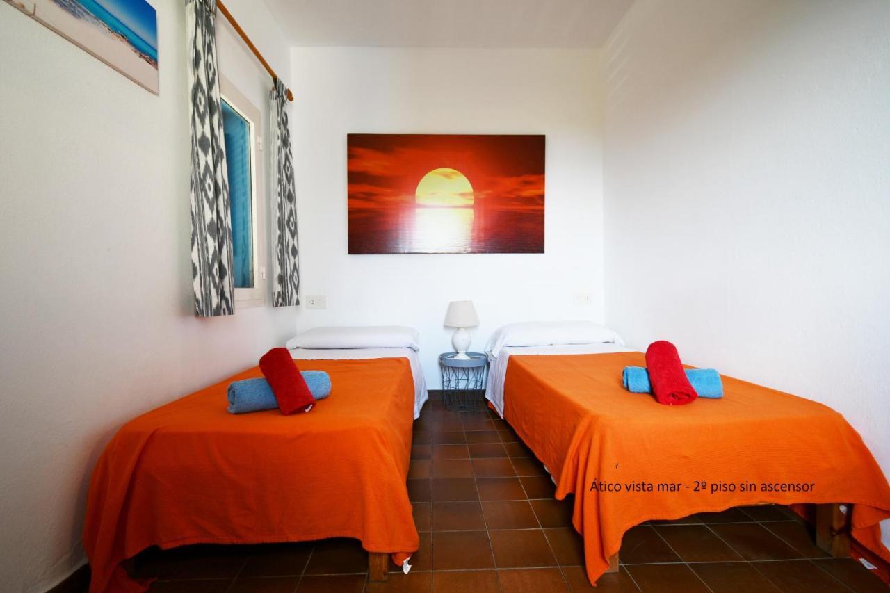 Apartamentos Cas Xurrac Es Calo  Exteriör bild