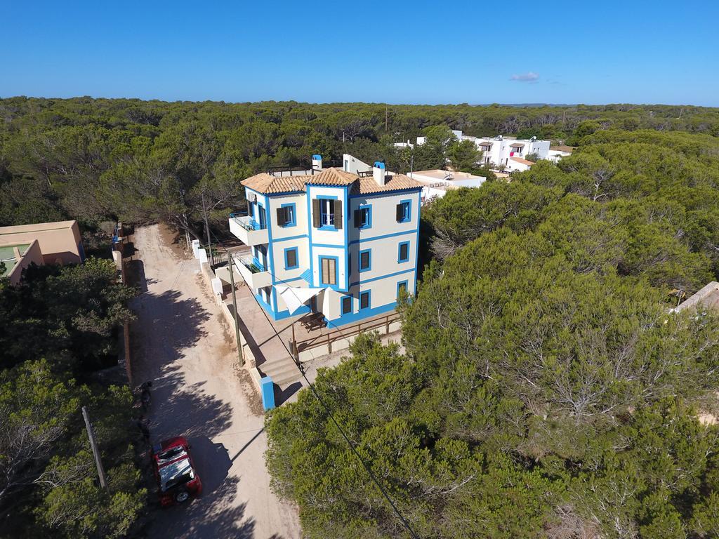 Apartamentos Cas Xurrac Es Calo  Exteriör bild
